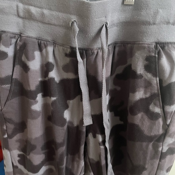 Zella Camouflage joggers - Picture 3 of 5